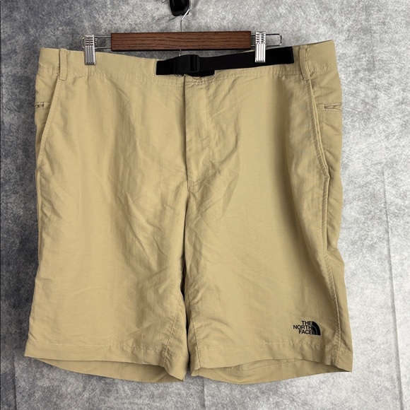 The North Face Other - The North Face Men's Paramount‎ Trail Beige Belted Nylon Outdoor Short Size 38